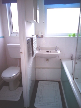 154 BATHROOM.