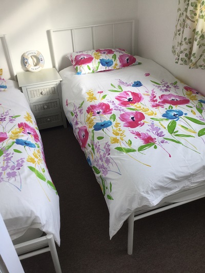 168 twin room small