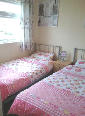 257 twin bedroom